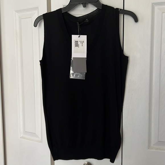 New Alexander McQueen Sleeveless thin sweater - Picture 1 of 7